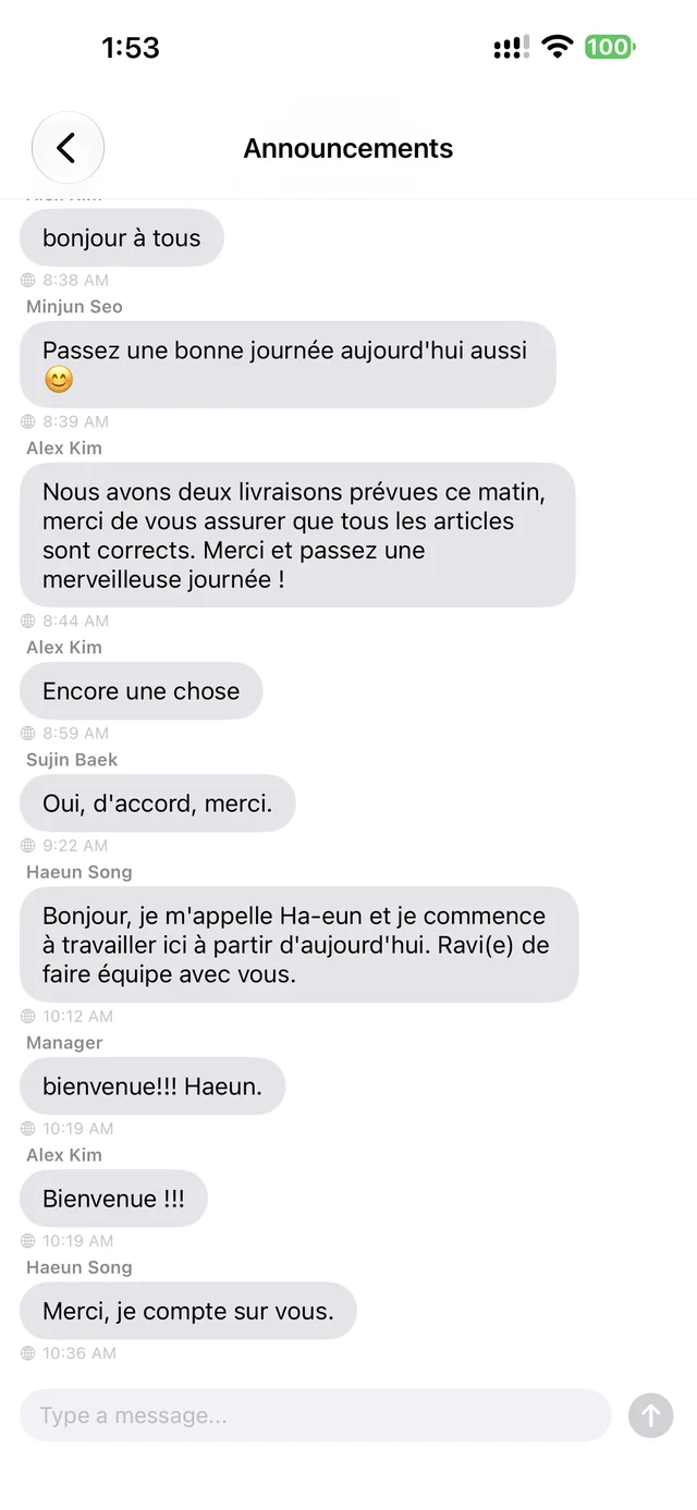 Announcements thread shown translated into French